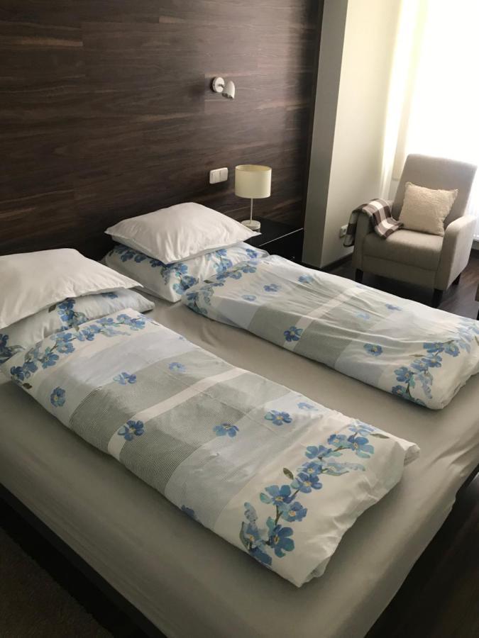 Apartman U Kolonady Karlovy Vary Dış mekan fotoğraf