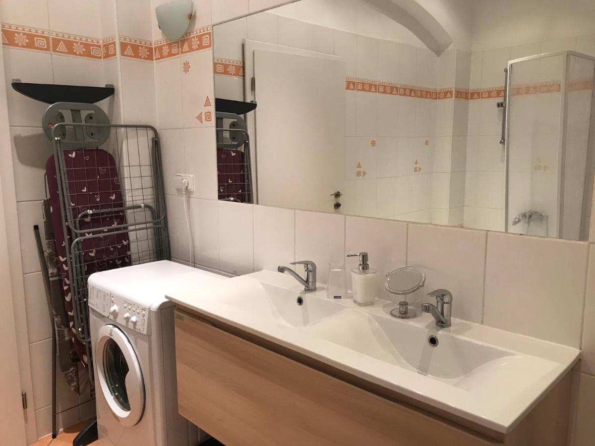Apartman U Kolonady Karlovy Vary Dış mekan fotoğraf